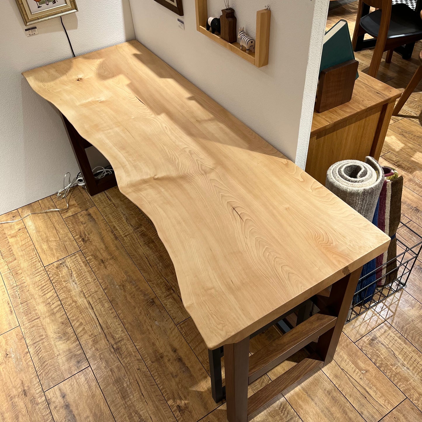 トチ一枚板［渋谷ヒカリエ店／1600-560］