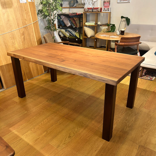 【湘南T-SITE店展示】ブラックウォルナットハギテーブルW1600